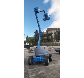 Piattaforma a braccio articolato GENIE Z-45