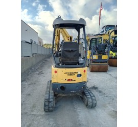 Miniescavatore New Holland E18SR