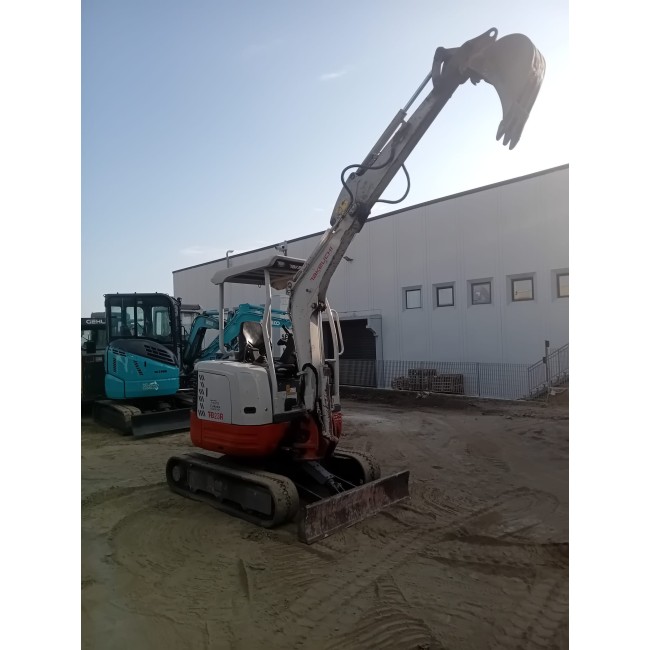 Miniescavatore Takeuchi TB 23R