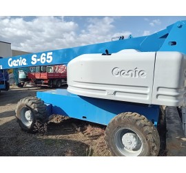 Piattaforma a Braccio Telescopico GENIE S-65